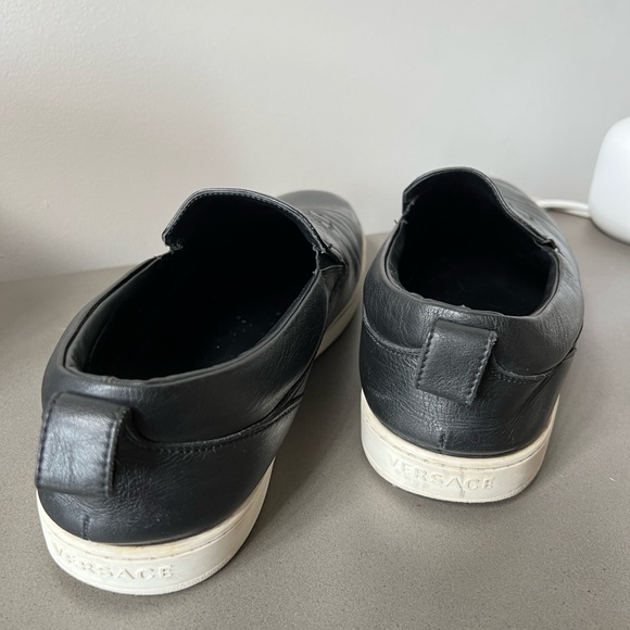 Versace leather slip ins in size 13 - Picture 5 of 8